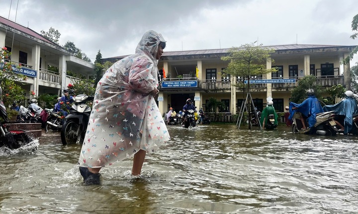 Tin tức dự báo thời tiết hôm nay (28/10): Lũ lớn trên các sông ở TP. Huế
