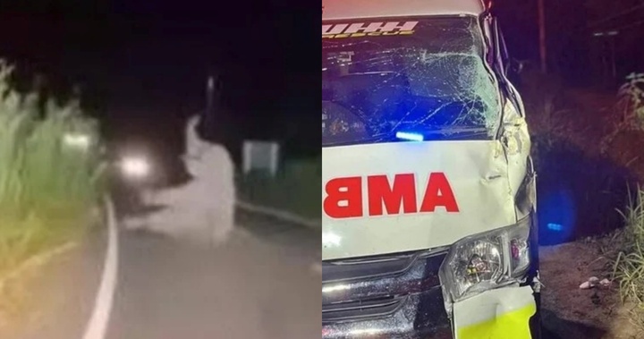 Xe cứu thương tông trúng 