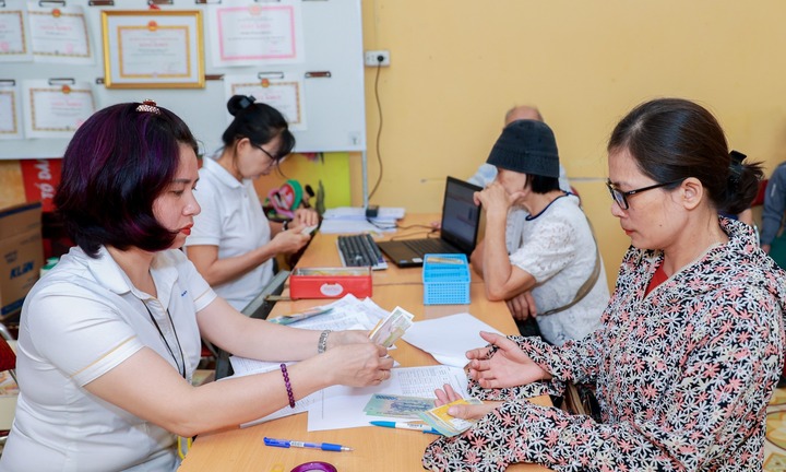 Trường hợp nào được chi trả gộp 2 tháng lương hưu, trợ cấp BHXH