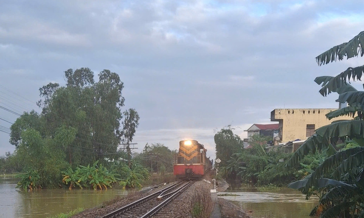 Thông tuyến đường sắt Bắc Nam qua TP.Huế