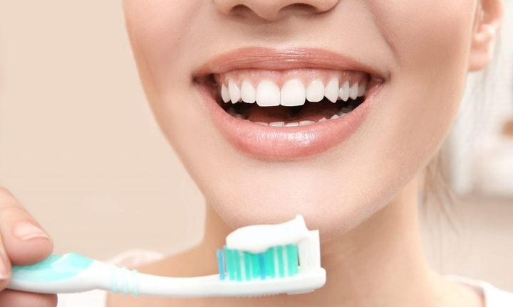 Mẹo chăm sóc răng miệng để tránh nguy cơ đau tim, đột quỵ