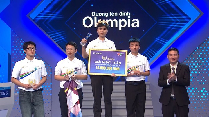 Anh Tú giành vòng nguyệt quế sau màn rượt đuổi kịch tích mở màn năm thứ 26 Đường lên đỉnh Olympia