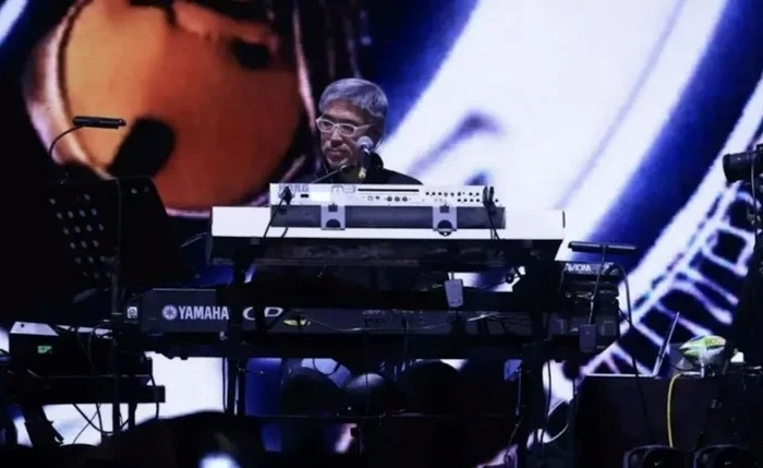 Nam nhạc sĩ nổi tiếng đột ngột qua đời khi chạy bộ, nhiều nghệ sĩ bàng boàng chia buồn