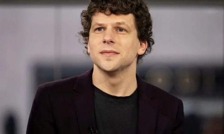 Tài tử nổi tiếng hiến thận cho người lạ