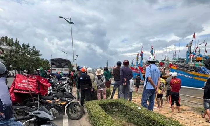 Xác định danh tính thi thể người đàn ông trôi dạt vào kè biển sông Cà Ty