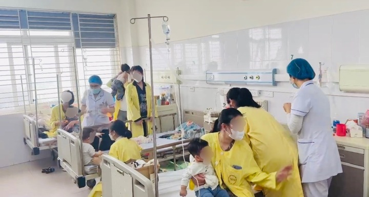 Cúm A diễn biến phức tạp, nhiều trẻ nhỏ nhập viện, bác sĩ cảnh báo nguy cơ biến chứng nặng