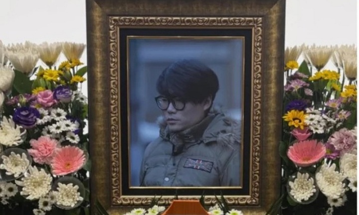 Nam đạo diễn đình đám đột ngột qua đời do xuất huyết não