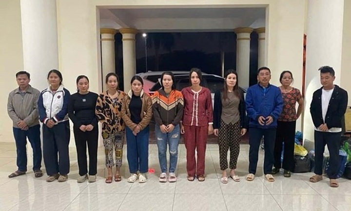 Tin pháp luật nổi bật 24h qua: Phạm Thị Việt Hương cùng 11 đối tượng bị bắt vì đánh bạc