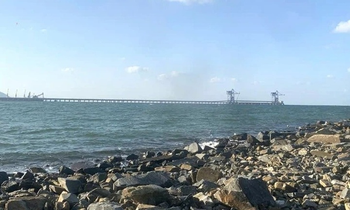 Phát hiện thi thể người phụ nữ dạt vào bờ biển Hà Tĩnh