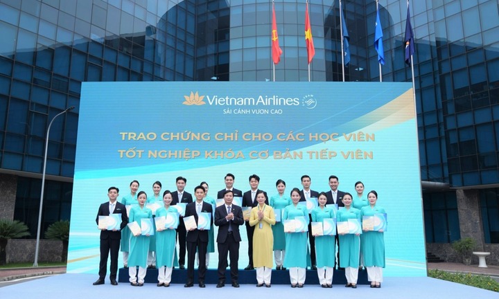 Vietnam Airlines tổ chức thành công Ngày hội việc làm 2025 lần đầu tiên