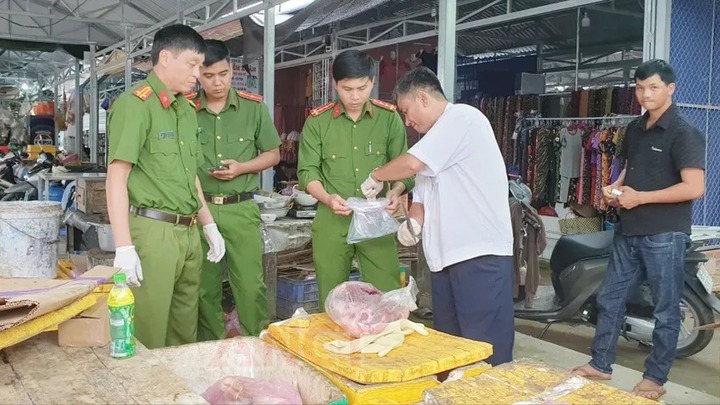 Bắt tạm giam 3 cán bộ thú y ở Cần Thơ liên quan vụ thịt heo nhiễm dịch