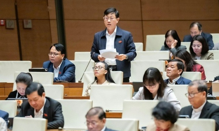 ĐBQH đề nghị cấm tuyệt đối hành vi ép mua bảo hiểm khi vay vốn ngân hàng