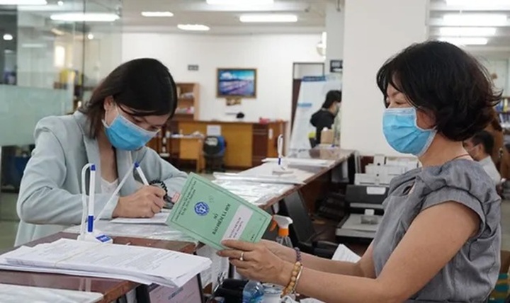 Từ năm 2025, cha mẹ tham gia BHXH bắt buộc được nghỉ chăm con ốm tối đa 20 ngày/năm