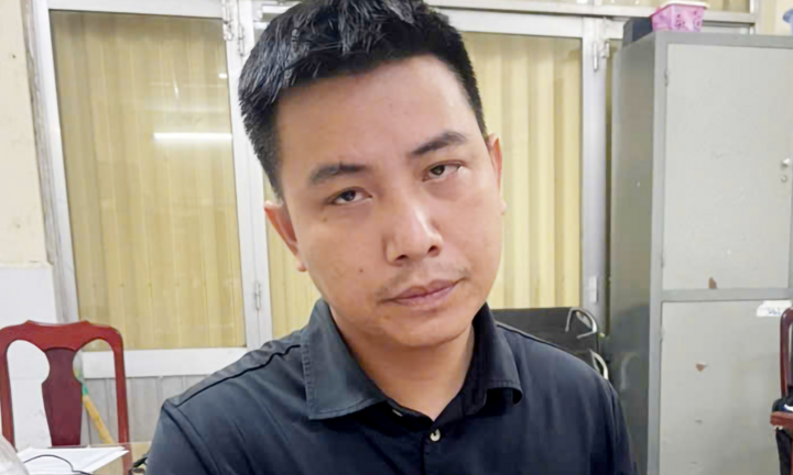 Ngũ Trọng Hiền ra đầu thú