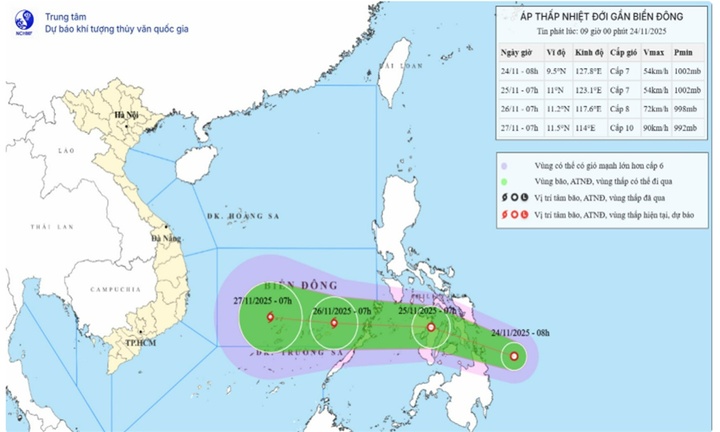 Áp thấp nhiệt đới gần Biển Đông có khả năng mạnh lên thành bão