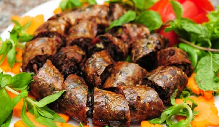 Cách làm dồi trường nướng sa tế bằng nồi chiên không dầu