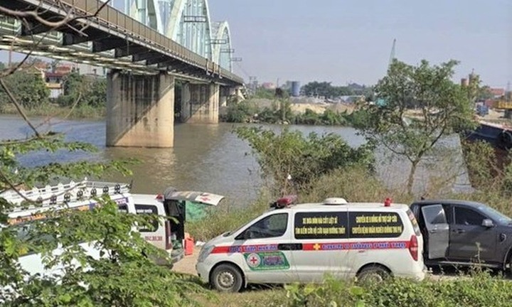 Danh tính thi thể nữ công nhân trôi dạt trên sông Đáy tại Ninh Bình