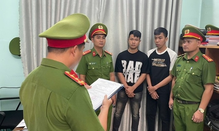 Khởi tố, bắt tạm giam Lê Văn Vinh và Lê Văn Hoàng Hảo