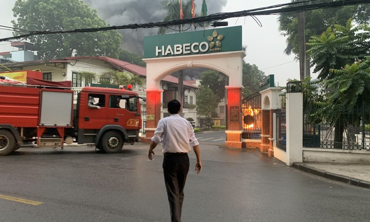  Cận cảnh hiện trường cháy tại Nhà máy bia Hà Nội 