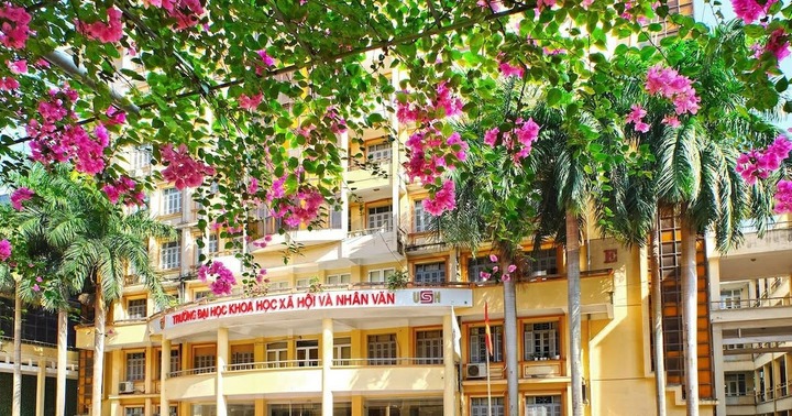 Dừng xét tổ hợp C00 với 15/30 ngành, Trường Đại học Khoa học Xã hội và Nhân văn lý giải gì?