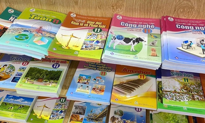 Tiêu chí cần xem xét khi lựa chọn một bộ sách giáo khoa trong giai đoạn hiện nay