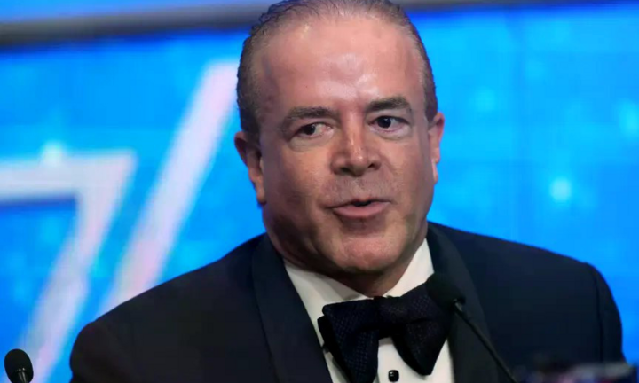 Phong tỏa các tài khoản ngân hàng của Chủ tịch Hoa hậu Hoàn vũ