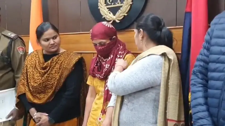 Bé gái 6 tuổi bị cô ruột dìm tử vong trong đám cưới vì...