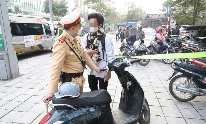 Xử lý hơn 1.600 học sinh vi phạm giao thông, tạm giữ 713 phương tiện