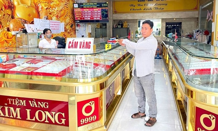 Khởi tố Cao Thanh Bình - đối tượng mang vàng giả đi cầm cố nhiều lần