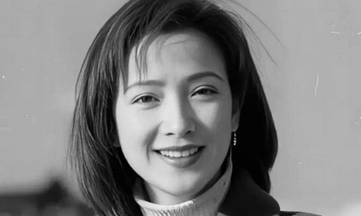 Diễn viên Hà Tình
