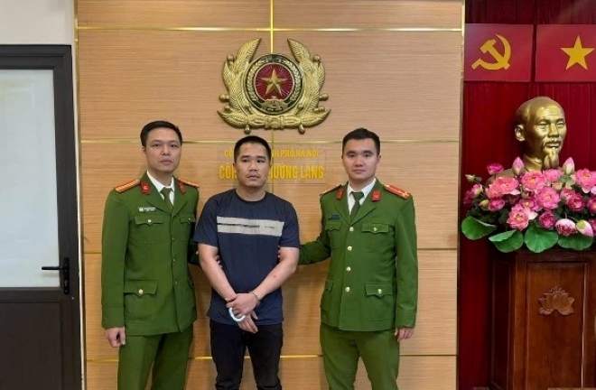 Đối tượng truy nã Thân Văn Dung ra đầu thú