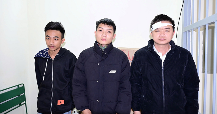 Tạm giữ nhóm đối tượng dùng vỏ chai bia đuổi đánh nhau ở Hải Phòng