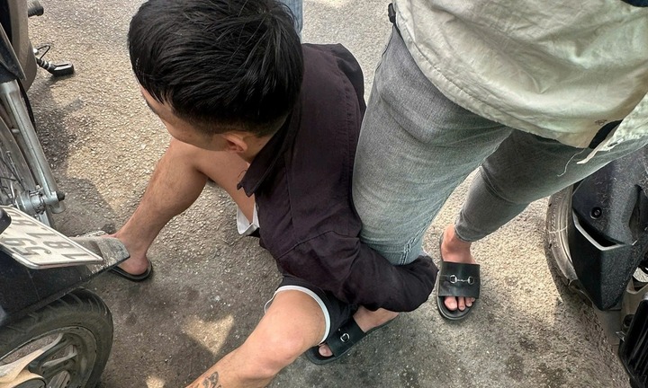 Tạm giữ Lê Nguyễn Anh Quốc, thanh niên trộm iPhone của cháu bé ở TPHCM