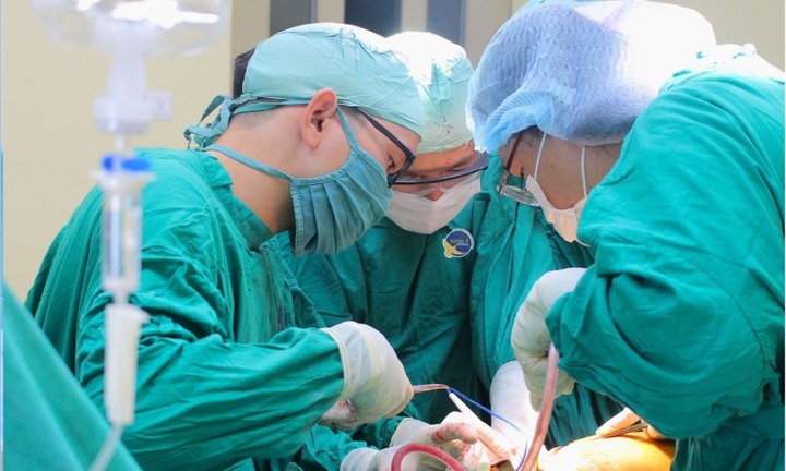 Tin tức đời sống 18/12: Cấp cứu giành lại đôi chân cho nam thanh niên bị tắc mạch chi