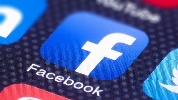 Facebook bắt đầu tính phí người dùng chia sẻ đường link?