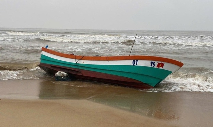 Phát hiện tàu cá không người trôi dạt trên biển ở Quảng Trị: Gia đình chủ tàu tiết lộ bất ngờ