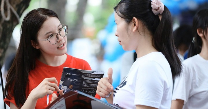 Trường Đại học Kinh tế bỏ xét học bạ