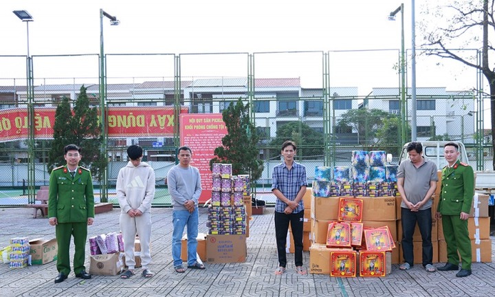 Triệt phá đường dây mua bán, vận chuyển pháo nổ đặc biệt lớn