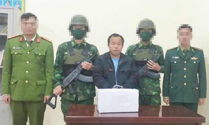 Bắt đối tượng Sồng A Dê