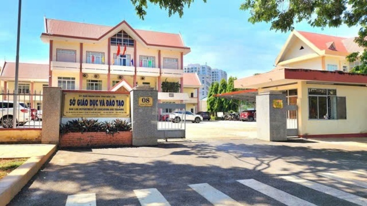 Đắk Lắk: Hàng ngàn giáo viên bị nợ hơn 38 tỷ đồng tiền dạy thêm giờ