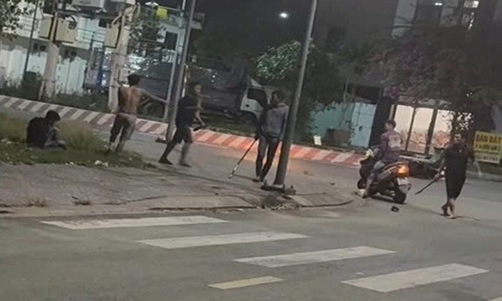 Điều tra vụ nam thanh niên ở TP.HCM bị đánh hội đồng, nằm im chịu trận