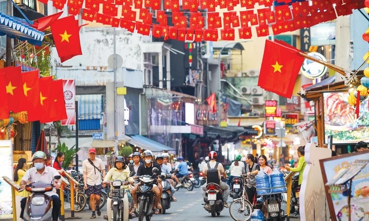 TP.HCM thông báo lịch nghỉ Tết Nguyên đán Bính Ngọ năm 2026, bắt đầu từ 29 tháng chạp
