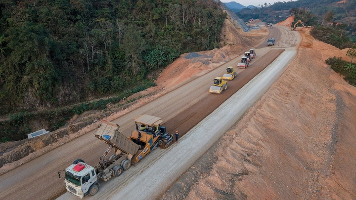 Hai dự án cao tốc trọng điểm tại Lạng Sơn và Cao Bằng đang thi công ra sao?