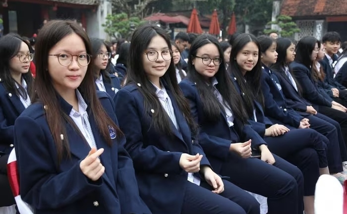 Hé lộ bất ngờ về trường chuyên ở Hà Nội có tới 117 em đạt giải học sinh giỏi quốc gia