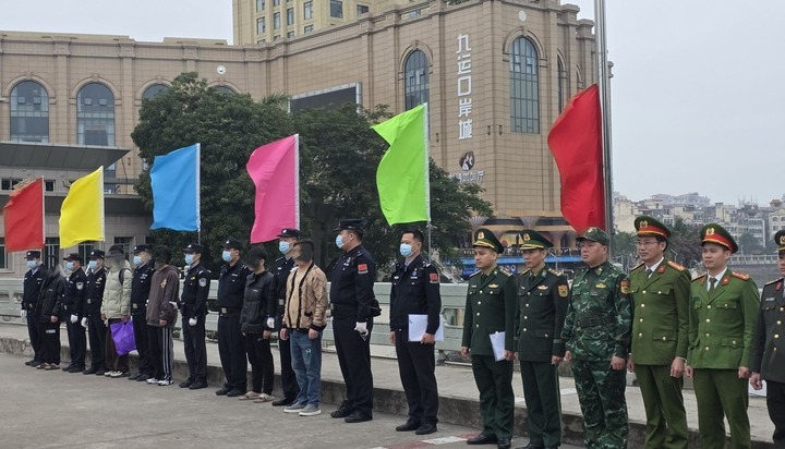 Công an cảnh báo chiêu trò lừa đảo “Việc nhẹ, lương cao” trong dịp Tết Nguyên đán Bính Ngọ 2026