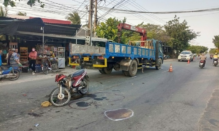 Tin tức tai nạn giao thông mới nhất ngày 28/1: Người đàn ông tử vong sau va chạm với xe cẩu