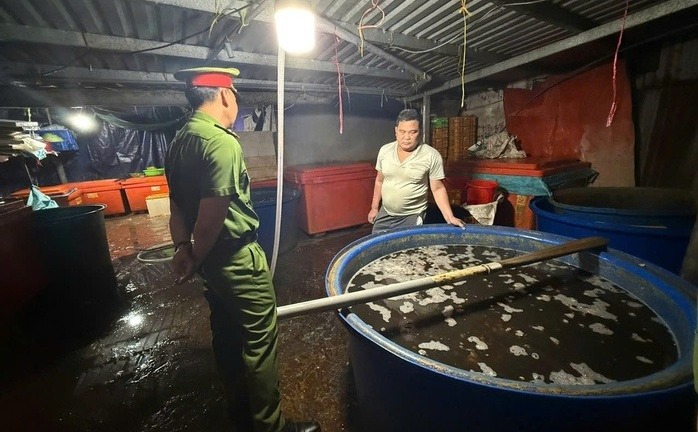 Người tiêu dùng mua ốc bươu bị ngâm 
