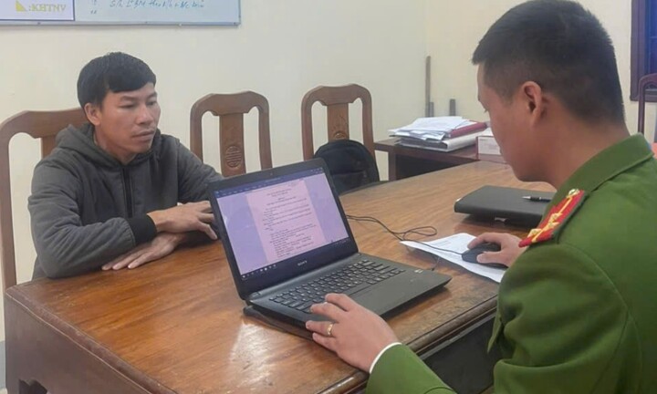 Đối tượng truy nã đặc biệt ra đầu thú sau 7 năm lẩn trốn