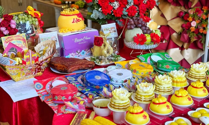Cúng khai trương đầu năm Bính Ngọ 2026