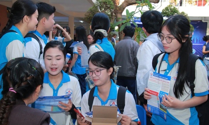 Tuyển sinh 2026: Khi lợi thế điểm cộng thu hẹp, thí sinh cần